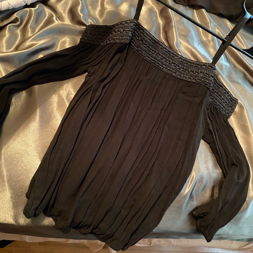 3/4 length black top